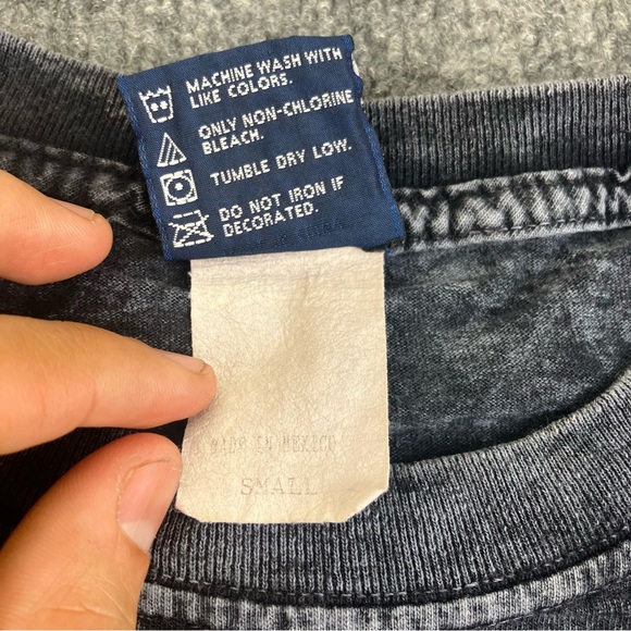 Polar Graphics Unisex Grey Wash Tie Dye Black Bear Graphic T-Shirt Size Small - Picture 8 of 9